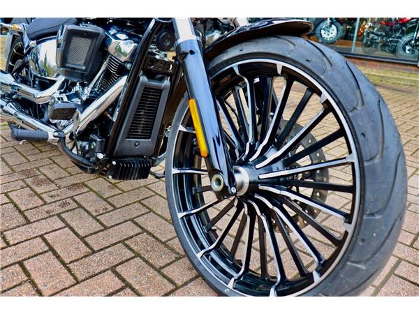 2025 HARLEY-DAVIDSON FXBR BREAKOUT