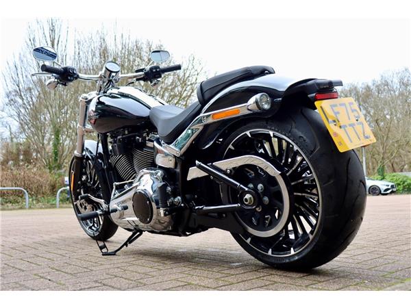 2025 HARLEY-DAVIDSON FXBR BREAKOUT