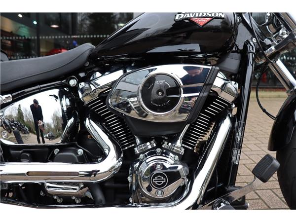 2025 HARLEY-DAVIDSON FXBR BREAKOUT