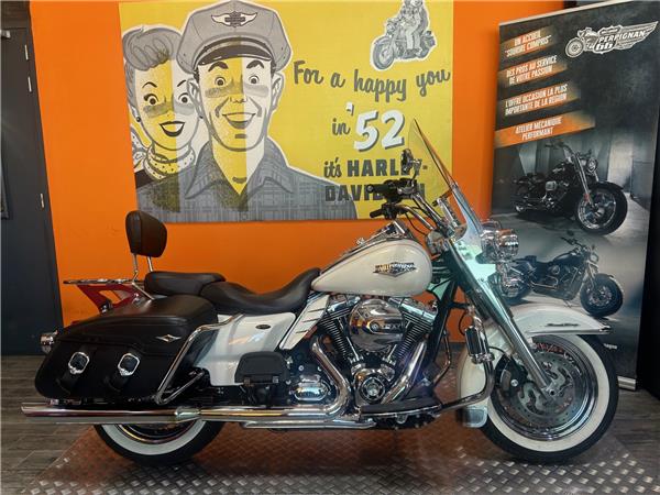 2014 HARLEY-DAVIDSON ROAD KING