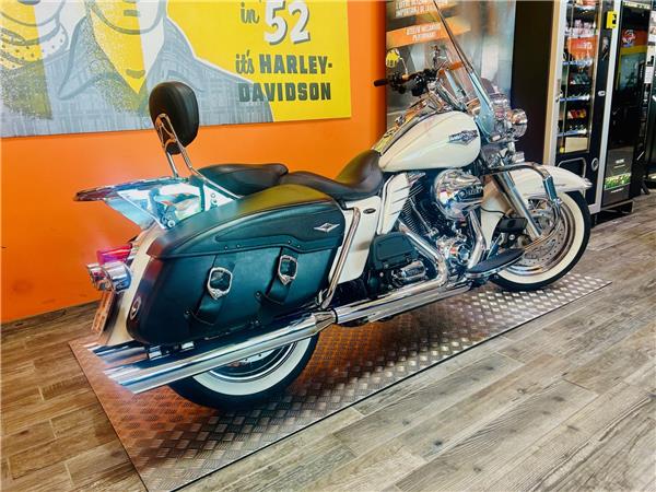 2014 HARLEY-DAVIDSON ROAD KING