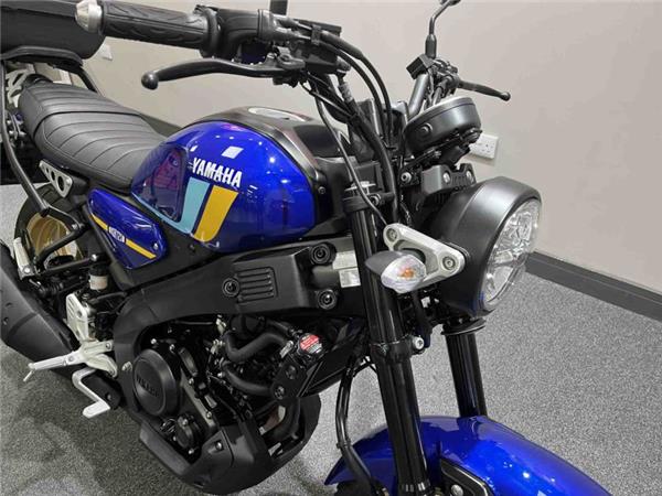 2024 Yamaha XSR 125 Yellow