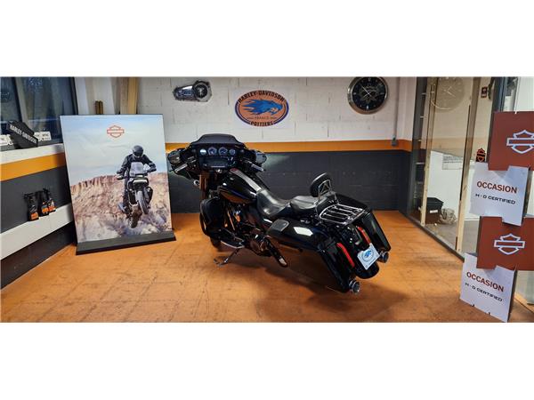 2015 HARLEY-DAVIDSON STREET GLIDE CVO