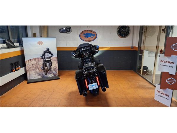 2015 HARLEY-DAVIDSON STREET GLIDE CVO