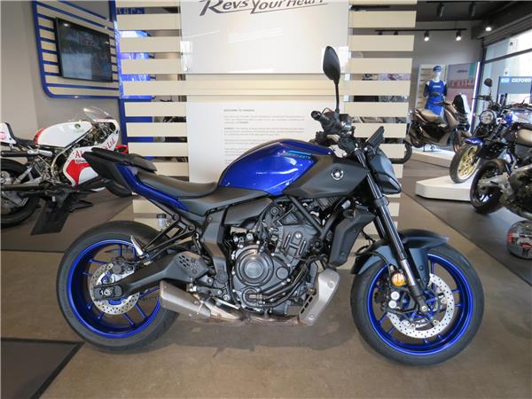 YAMAHA MT-07 
