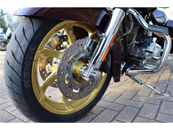 2010 HARLEY-DAVIDSON CVO FLHXSE STREET GLIDE