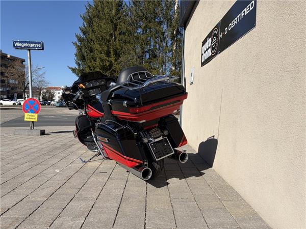 2016 Harley-Davidson CVO Limited FLHTKSE