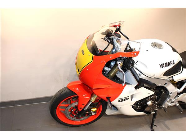 YAMAHA XSR900 GP