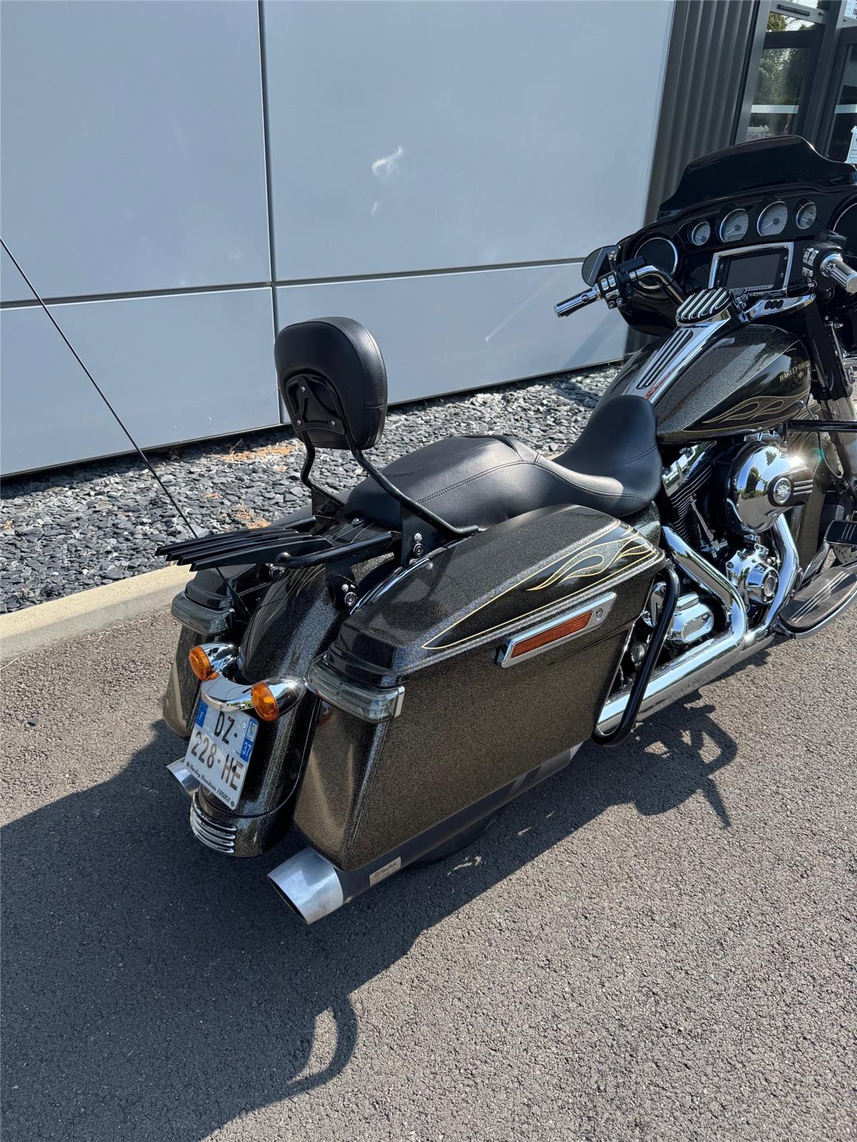2016 HARLEY-DAVIDSON STREET GLIDE