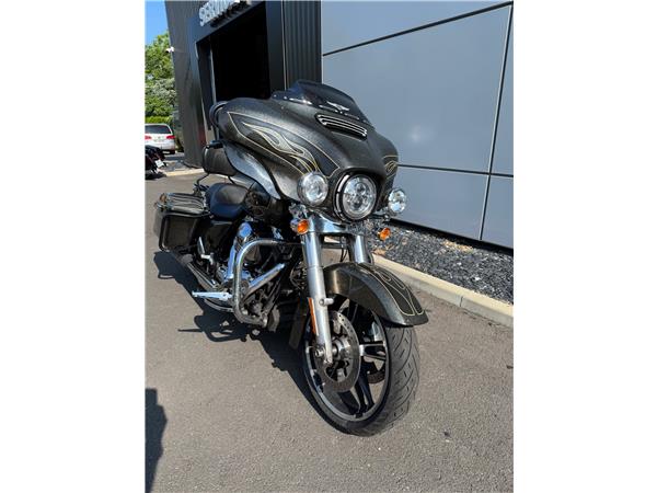 2016 HARLEY-DAVIDSON STREET GLIDE