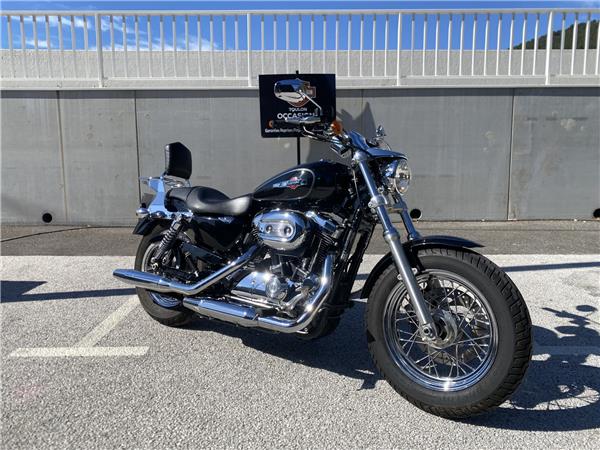 2015 HARLEY-DAVIDSON CUSTOM