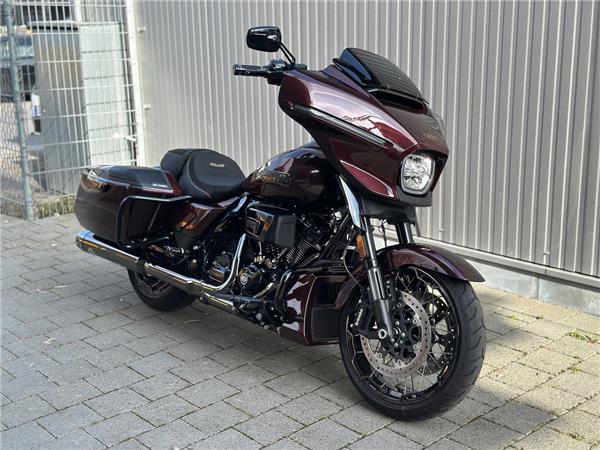 FLHXSE Street Glide CVO 