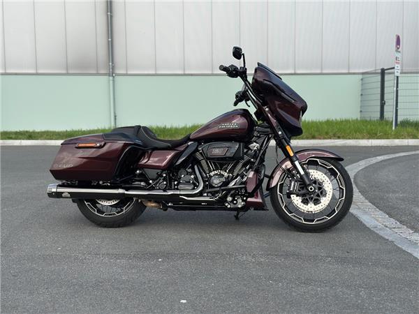 FLHXSE Street Glide CVO 