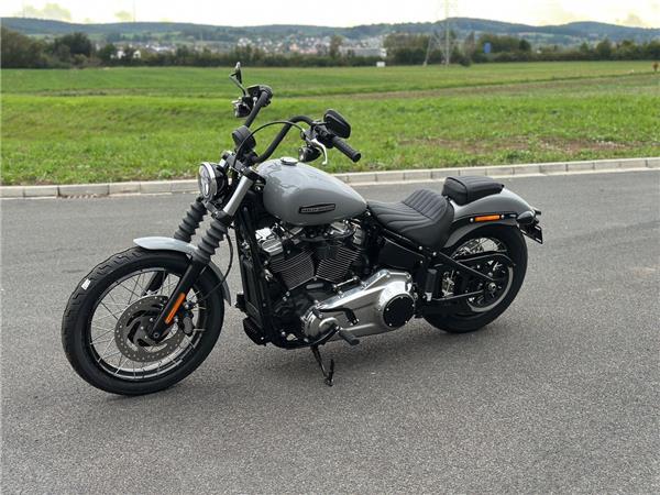 Softail Street Bob 
