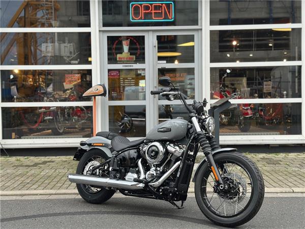 Softail Street Bob 