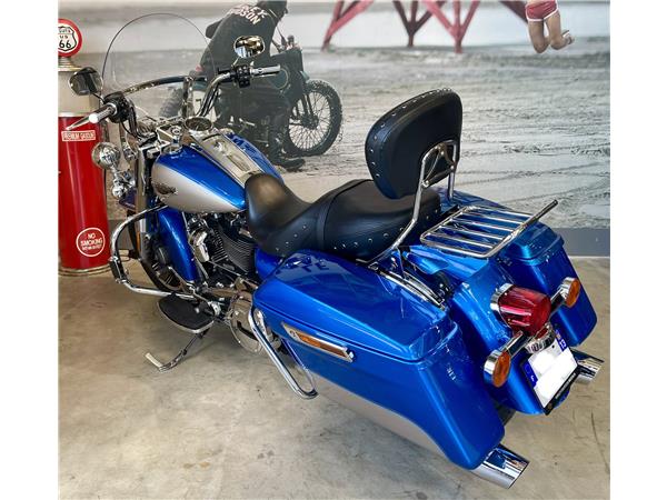 2018 HARLEY-DAVIDSON ROAD KING