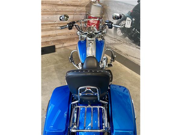 2018 HARLEY-DAVIDSON ROAD KING