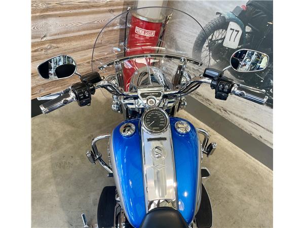 2018 HARLEY-DAVIDSON ROAD KING