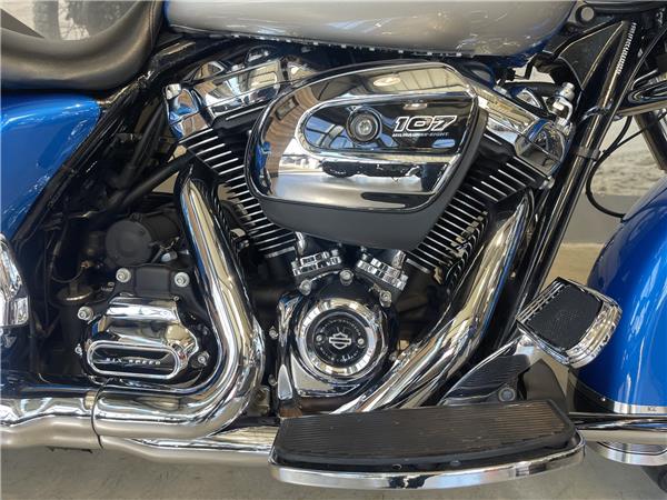 2018 HARLEY-DAVIDSON ROAD KING