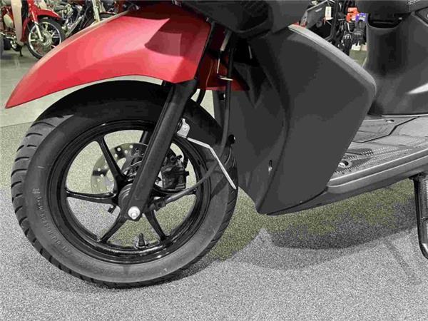 2024 Yamaha Rayzr 125 Red