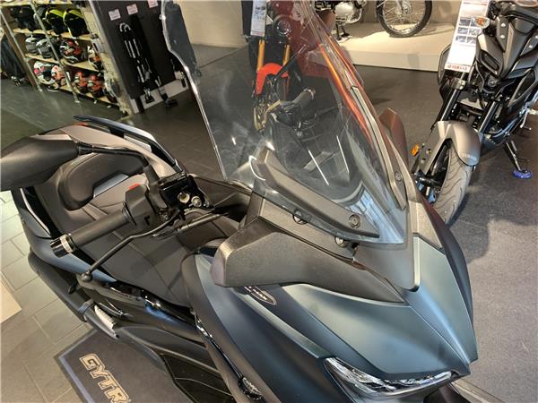 2023 Yamaha X-Max 300 Tech Max, 1 Owner,F.S.H, New belt & rollers, SAVE £300 !!