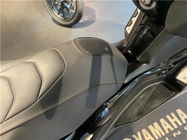 2023 Yamaha X-Max 300 Tech Max, 1 Owner,F.S.H, New belt & rollers, SAVE £300 !!