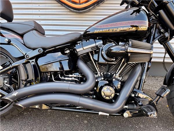 2016 HARLEY-DAVIDSON BREAKOUT