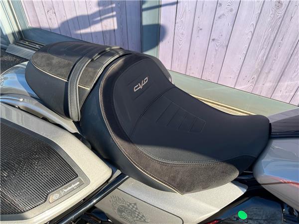 2023 HARLEY-DAVIDSON CVO FLHXSE STREET GLIDE