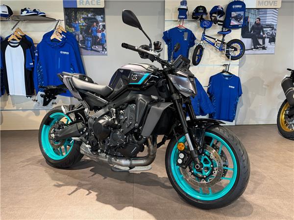 2025 YAMAHA MT-09 Y-AMT