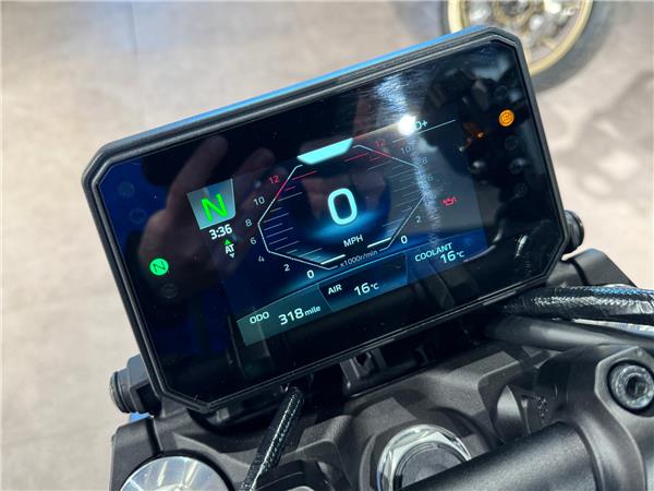 2025 YAMAHA MT-09 Y-AMT