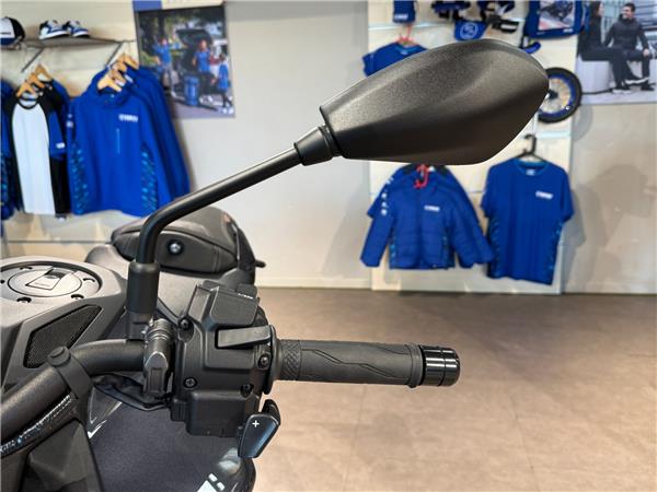 2025 YAMAHA MT-09 Y-AMT