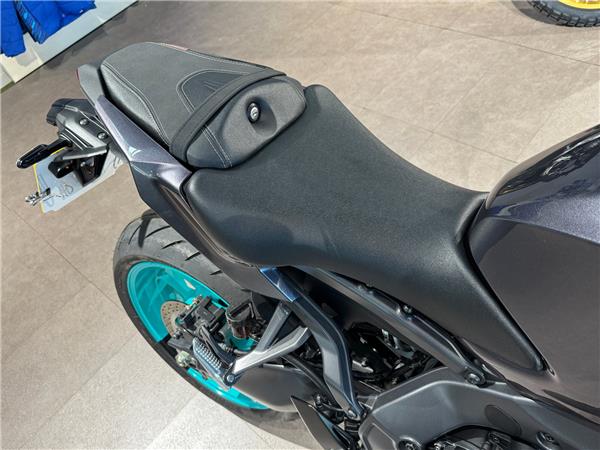 2025 YAMAHA MT-09 Y-AMT