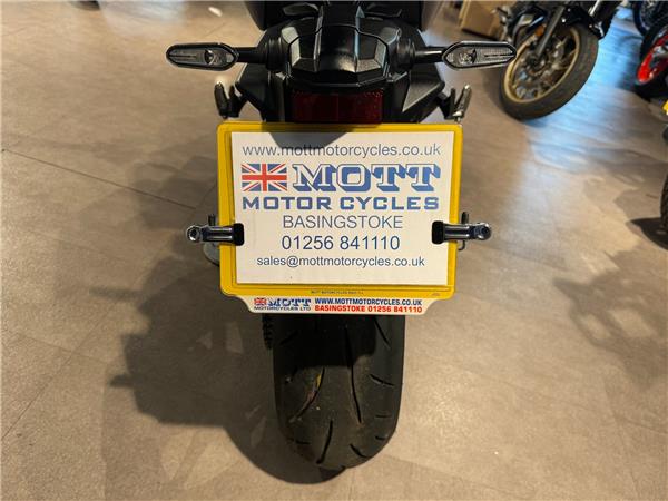 2025 YAMAHA MT-09 Y-AMT