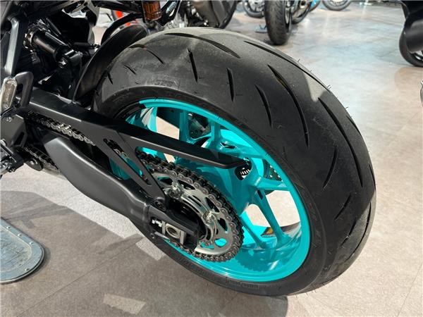 2025 YAMAHA MT-09 Y-AMT