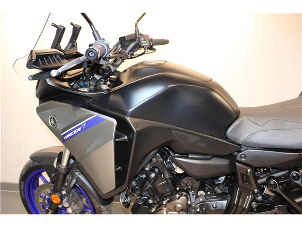 YAMAHA TRACER 7