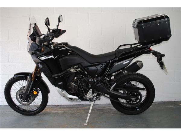 2024 Yamaha WORLD RAID BLACK