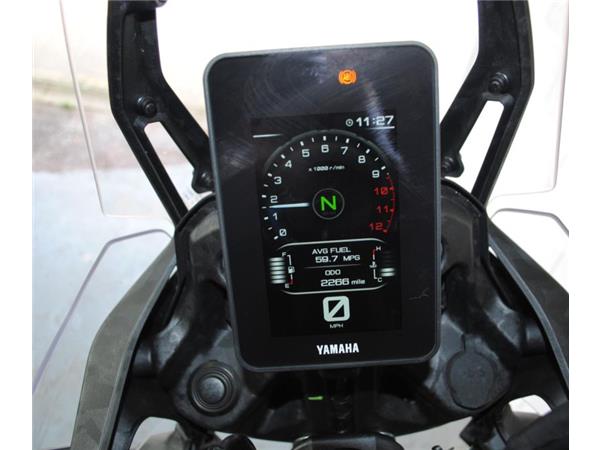 2024 Yamaha WORLD RAID BLACK