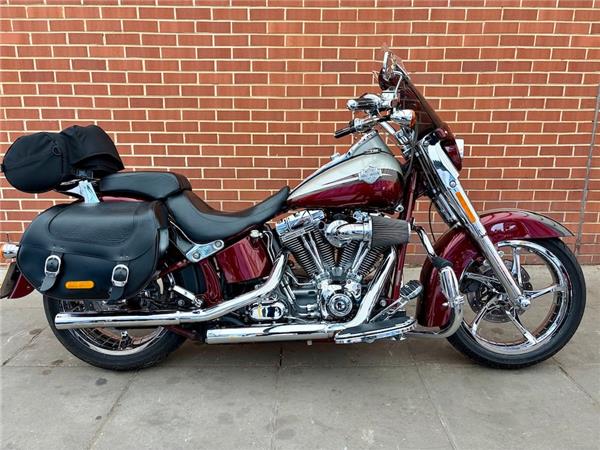 2010 HARLEY-DAVIDSON CVO FLSTSE SCREAMIN EAGLE SOFTAIL CONVERTIBLE