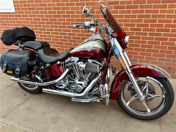 2010 HARLEY-DAVIDSON CVO FLSTSE SCREAMIN EAGLE SOFTAIL CONVERTIBLE