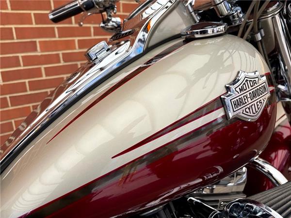 2010 HARLEY-DAVIDSON CVO FLSTSE SCREAMIN EAGLE SOFTAIL CONVERTIBLE