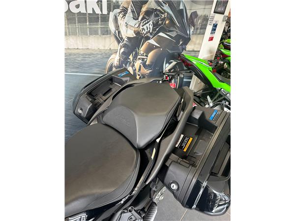 2025 Kawasaki Ninja H2 SX