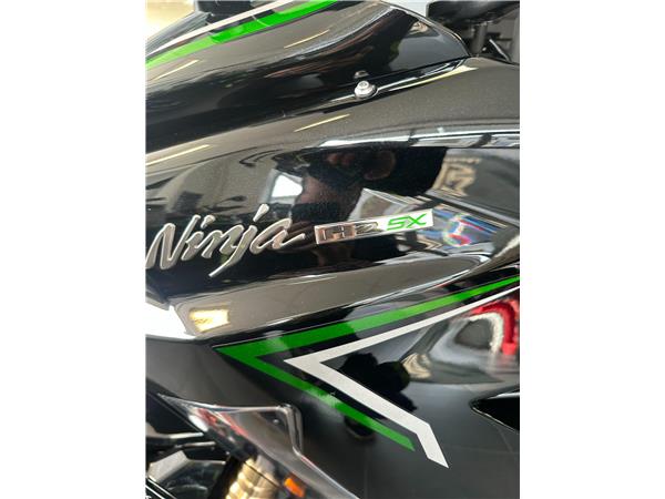 2025 Kawasaki Ninja H2 SX
