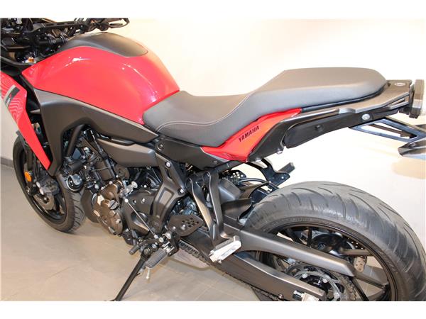 YAMAHA TRACER 7