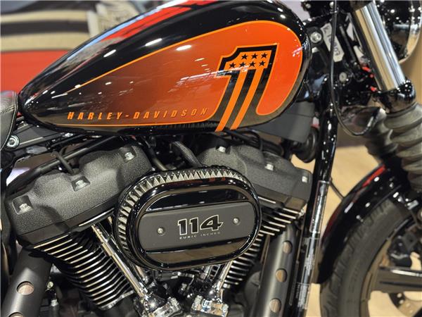 2023 Street Bob 114