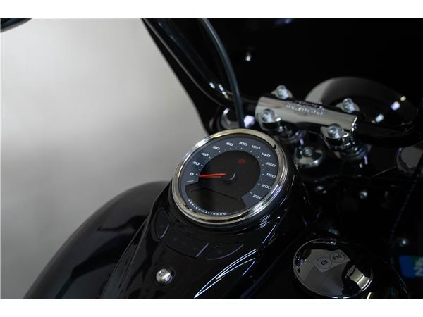 2025 harley-davidson FLHC Heritage Classic 117