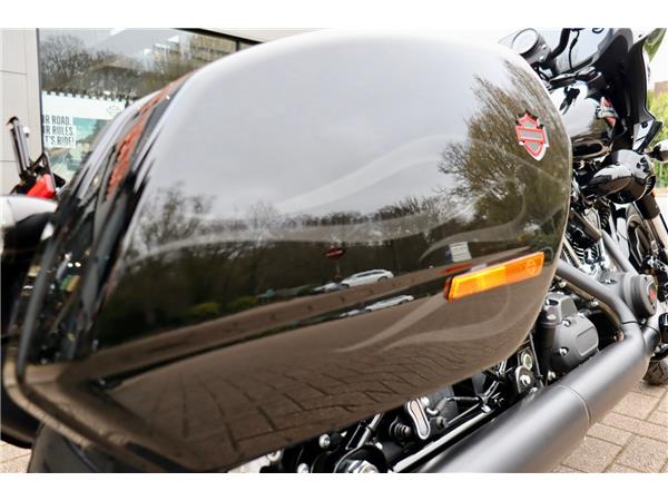 2025 HARLEY-DAVIDSON LOW RIDER ST