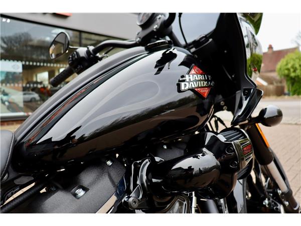 2025 HARLEY-DAVIDSON LOW RIDER ST