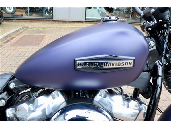 2025 HARLEY-DAVIDSON STREET BOB