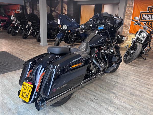 2022 HARLEY-DAVIDSON CVO FLHXSE STREET GLIDE