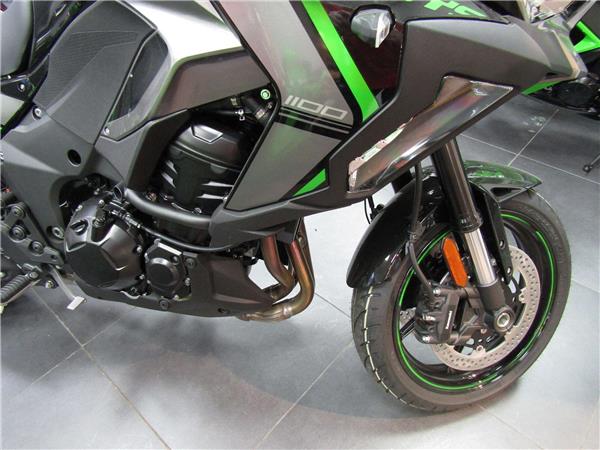 2025 Kawasaki Versys 1100